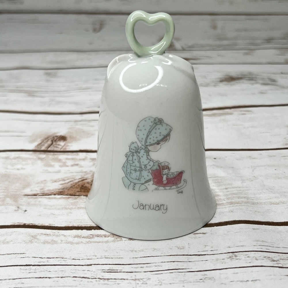Precious Moments Bell White January Winter Sled Heart Handle‎ 1989 4"